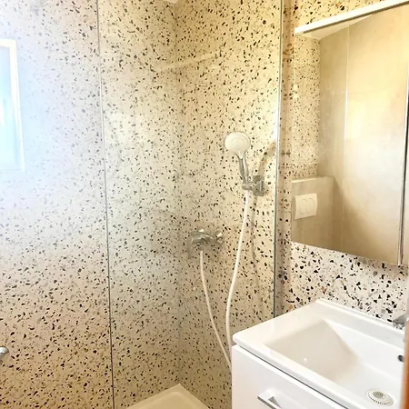 Apartment Buba Vir
